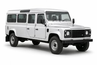 Land Rover Defender 127